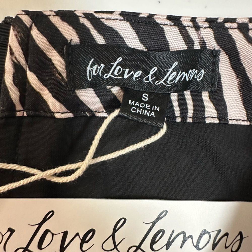 NWT For Love & Lemons Women’s Black White A Line Mini Skirt Zip Up - Size S - Picture 3 of 7